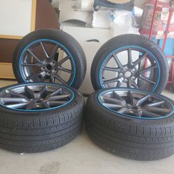 Tesla 2022 18" Rims, Tires, Wheel Covers. 5000 Miles On Tires
