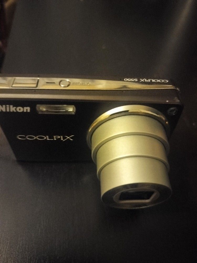 Nikon Cool Pics S550