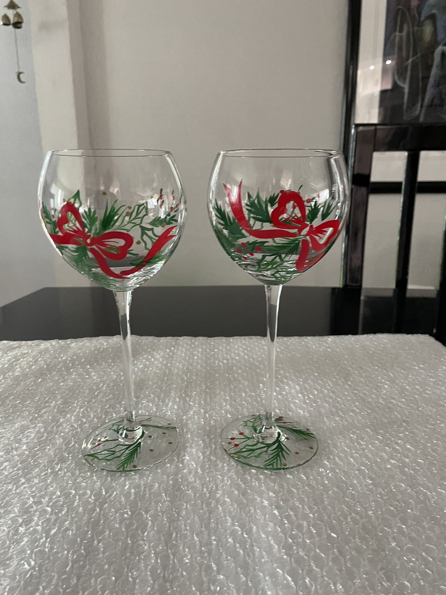 Lenox Holiday Gems Hand Painted Balloon Wine Glasses Set of Six. Set 2