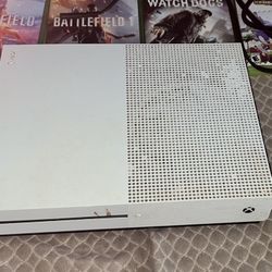 Xbox One S (no Controller) 500GB + 4 games 