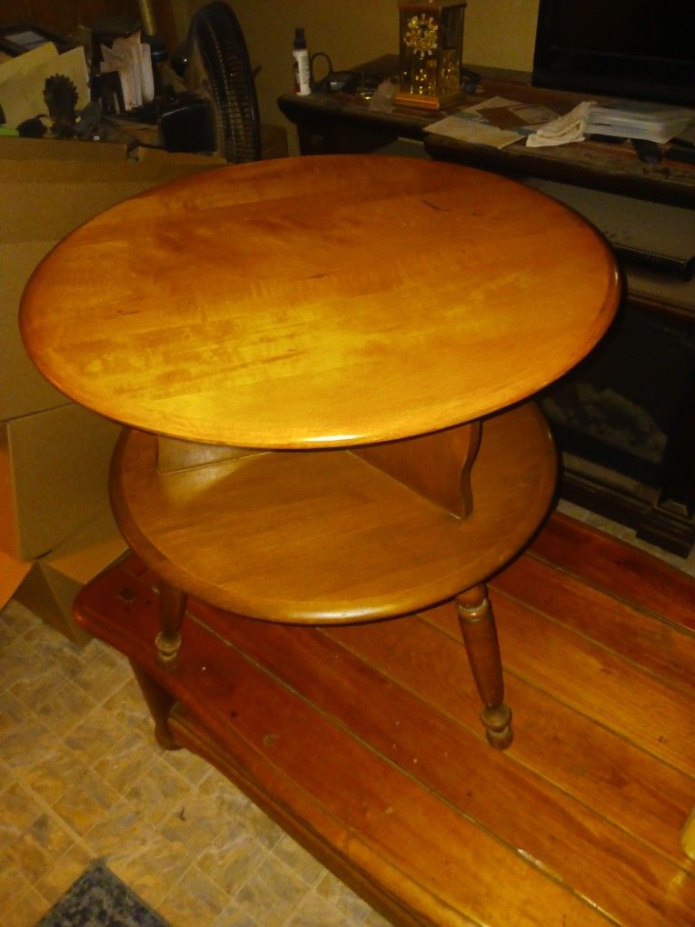 2 End Tables