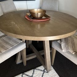 Beautiful Dining Table!
