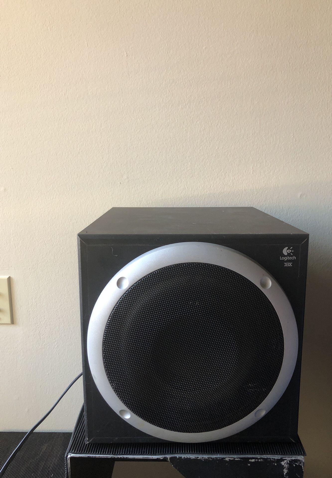 Logic Tech THX Sub (Z-560)