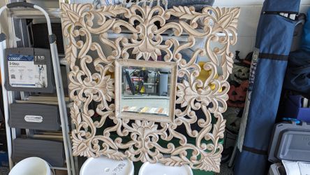 Wall Decor/Mirror