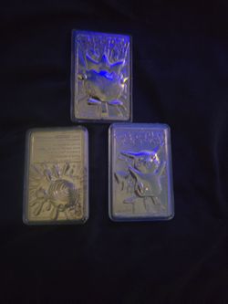24K Gold P.  Pikachu Year 1999 w/ certificate of authenticate