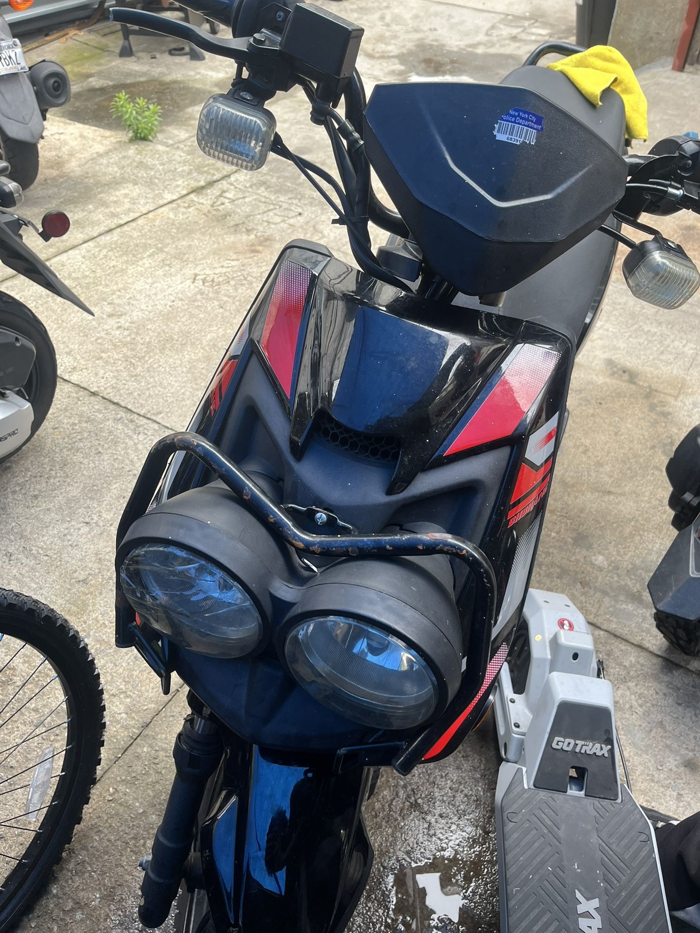 Gas Moped Scooter 150cc Ready To Go Title In Hand