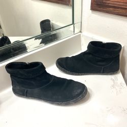 Ugg Leather Boots Size 8.5