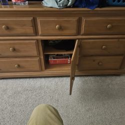 Bedroom Furniture Set