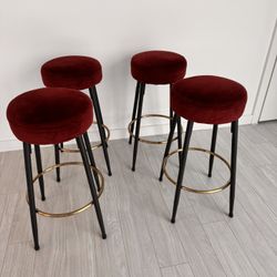 Set of 4 Chic Bar Stools!!!