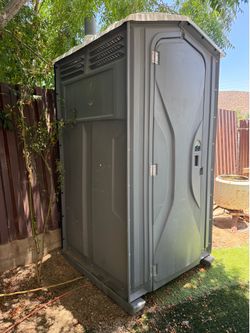 Clean Porta Potty & Sink Rentals