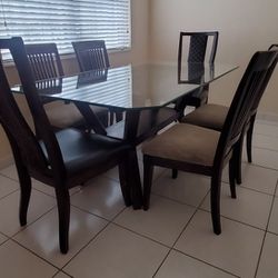 Dining Table (6 Chairs)