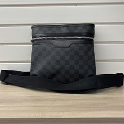 Louis Vuitton - Thomas Damier Graphite 