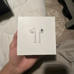 Airpods 2/Lighting Cable