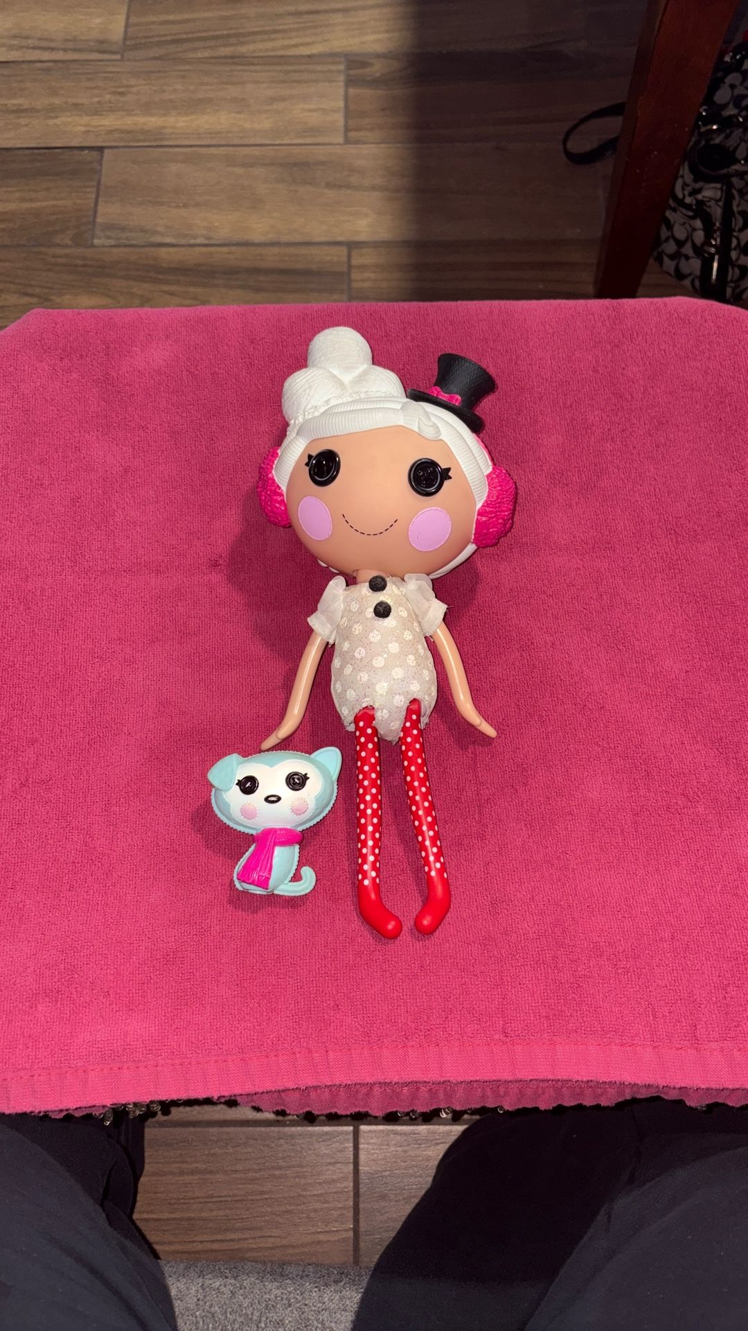 Lalaloopsy Doll Winter Snowflake & Pet