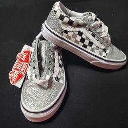 New with tags.. Kids Vans Size 1.5