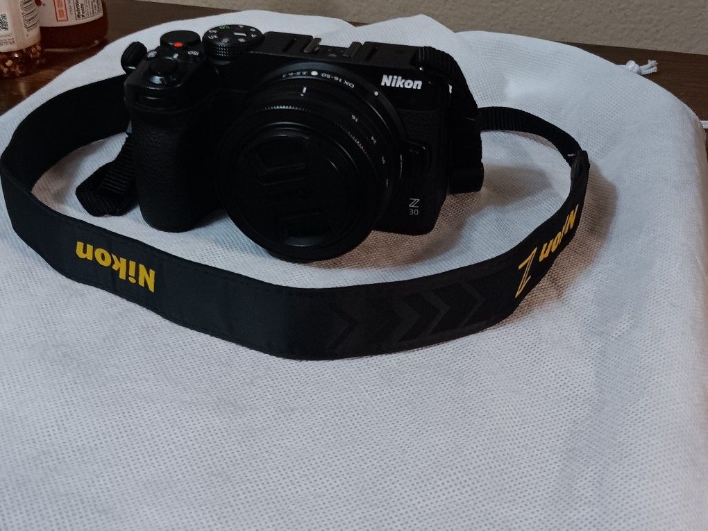 Nikon Z30