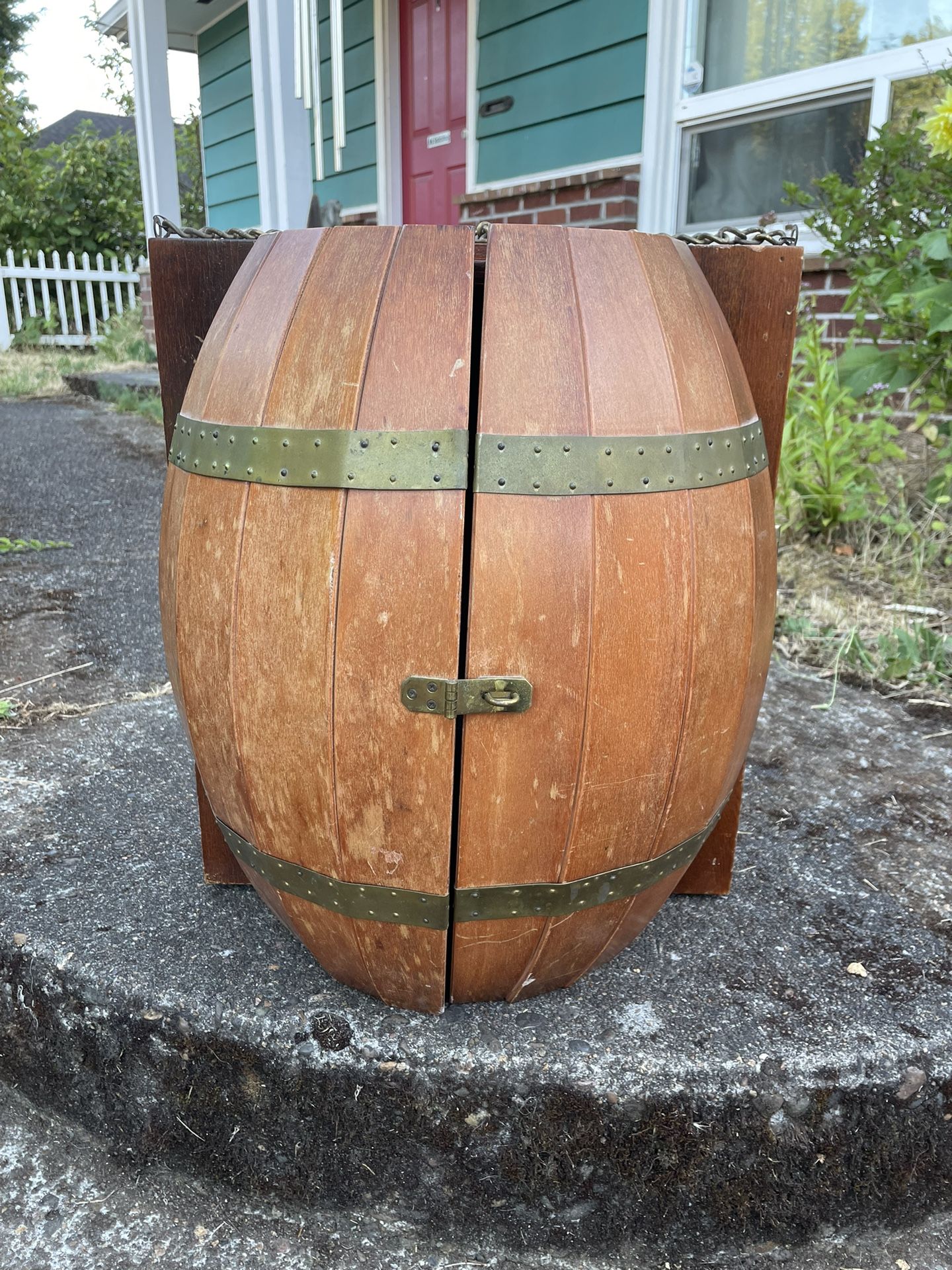 19” Vintage Whiskey Barrel Liquor Cabinet with lock & key