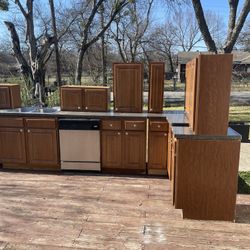 Kitchen Cabinets 