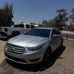 2016 Ford Taurus