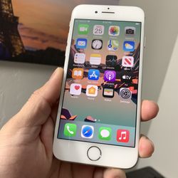 iPhone 8 Unlocked 