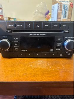 Chrysler 200 radio