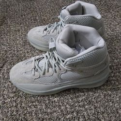 Yeezy Desert Boot Salt Size 12.5