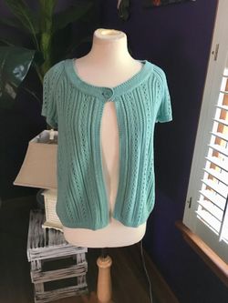 Sonoma, women’s size medium, blue knit sweater, open front with button, short sleeves