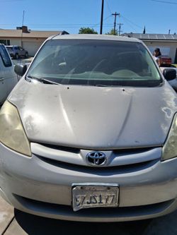 2007 Toyota van