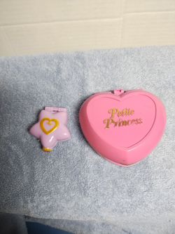 Polly Pocket ( 2 ) Price is for BOTH... Marbach and 410 at 78227 or 1604