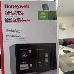 Honeywell Safe