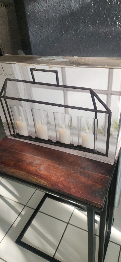 Candles Holder 