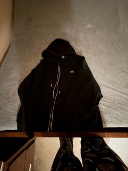 Alo hoodie