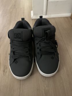 DC shoes Men Size 7.5