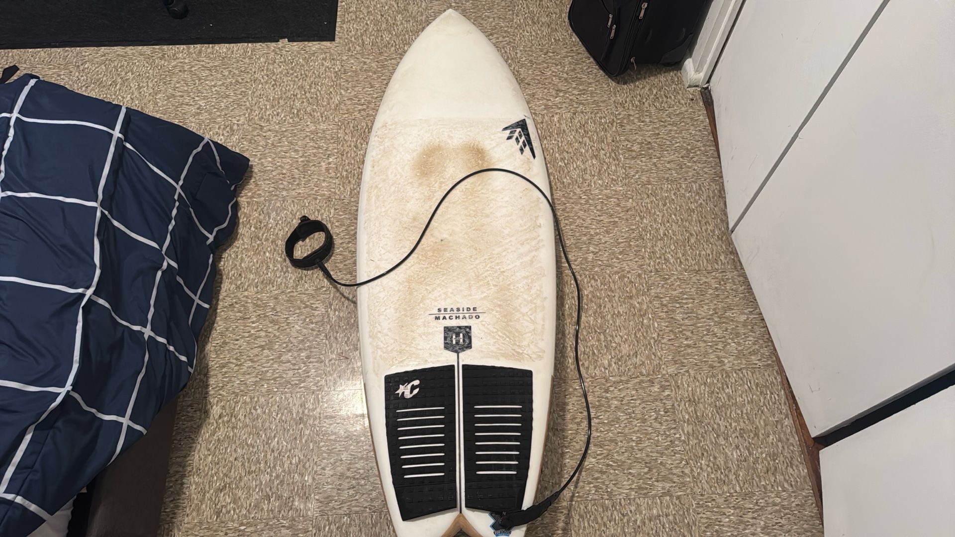 5'11" FIREWIRE "SEASIDE MACHADO" 41.1L USED SURFBOARD