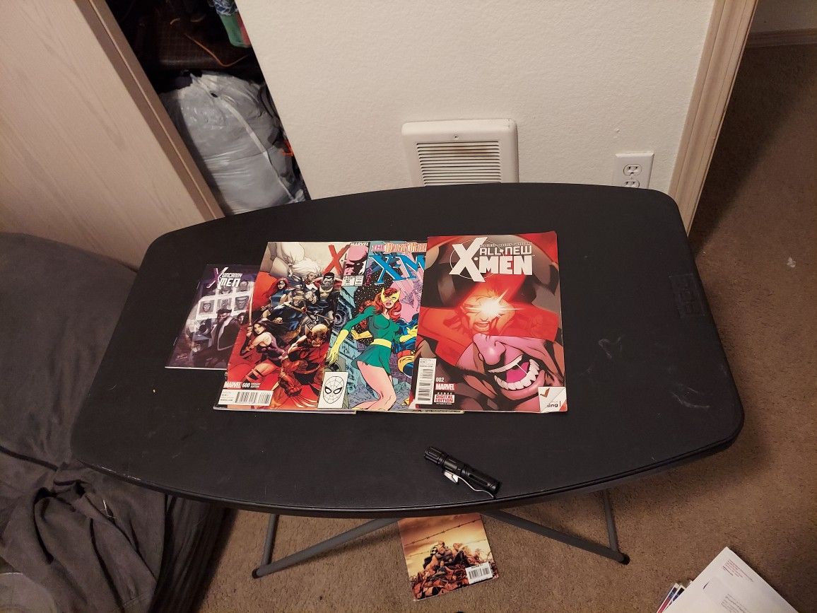 4 X-Men Comics