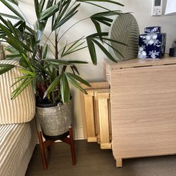 50% OFF: Space-Saving Expandable, Solid Wood Dining Table (With Hidden Chair Storage)