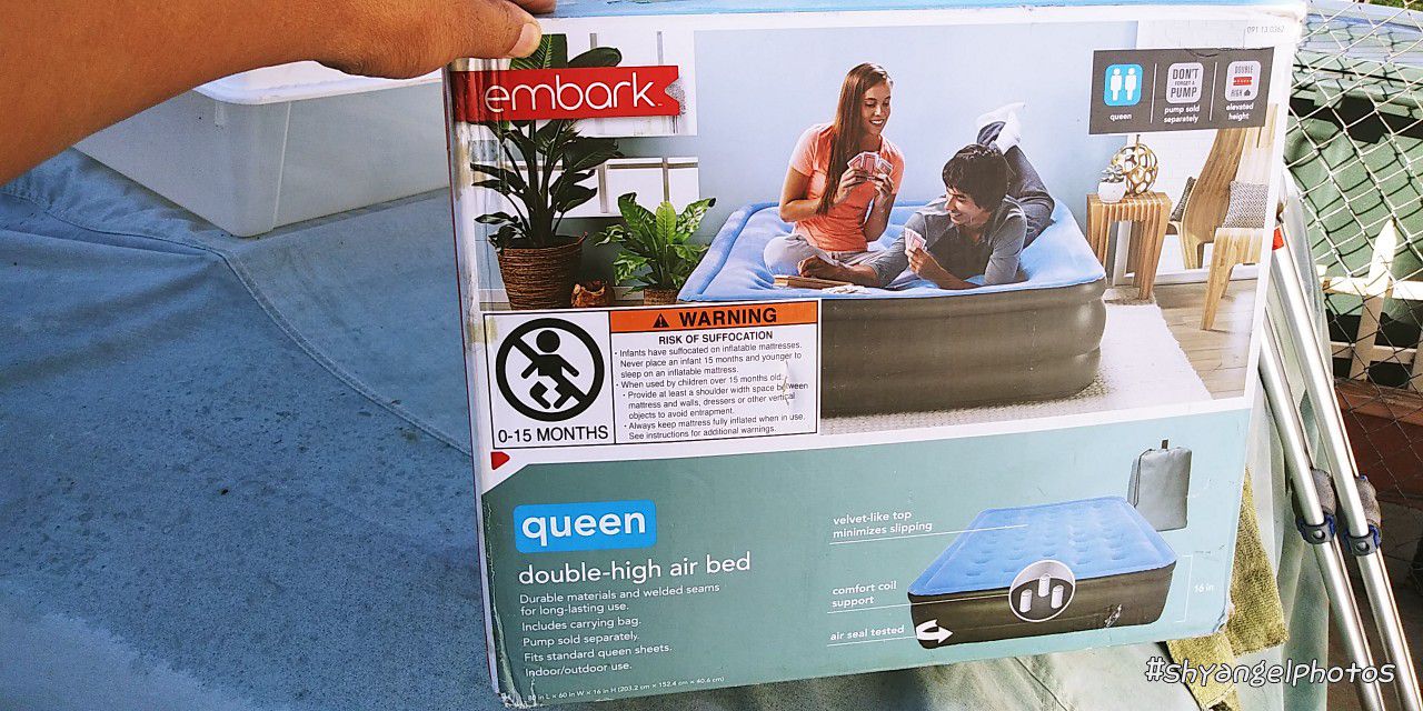 Queen size double air mattress