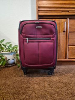 Samsonite Carry-On Travel Luggage Suitcase 20"