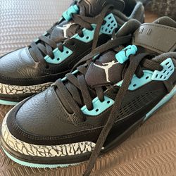 Nike Jordan shoes 9.5