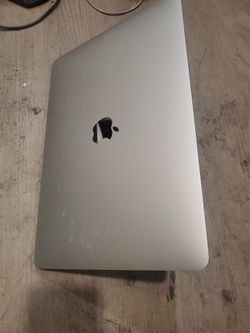 Macbook pro touch bar , I7, 3.5G. 16G.256G 13'