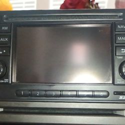 Use stereo original para Nissan Sentra 2013 2017