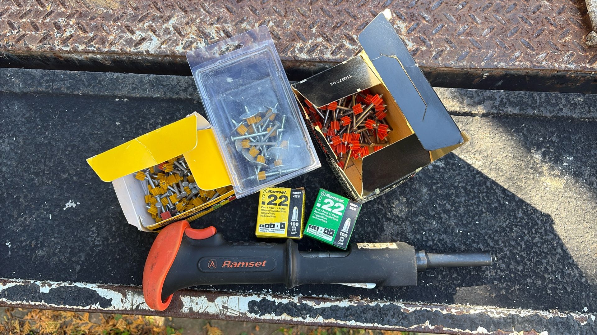 Ramset  Concrete Nails Set  .. Kit