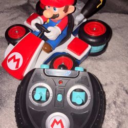 World of Nintendo Mario Kart Mini Anti-Gravity R/C Racer