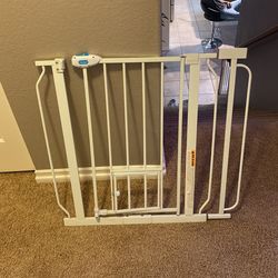 Baby Gate/ Pet Gate