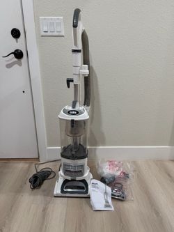 Shark Navigator Lift-Away Upright Vacuum Cleaner, HEPA, White, NV356E Carpet, Area Rug & Hard Floor Cleaning, XL