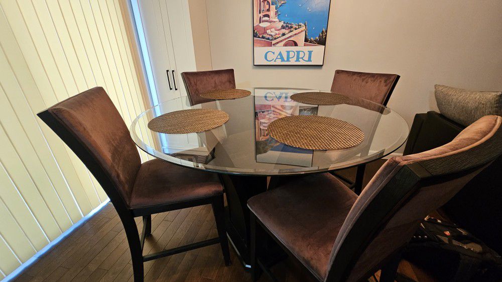 Round Glass Topped Dining Table W/ 4 Chairs