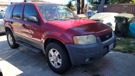 2004 Ford Escape