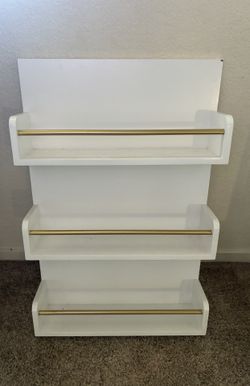 Wall shelf 