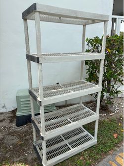 Storage rack