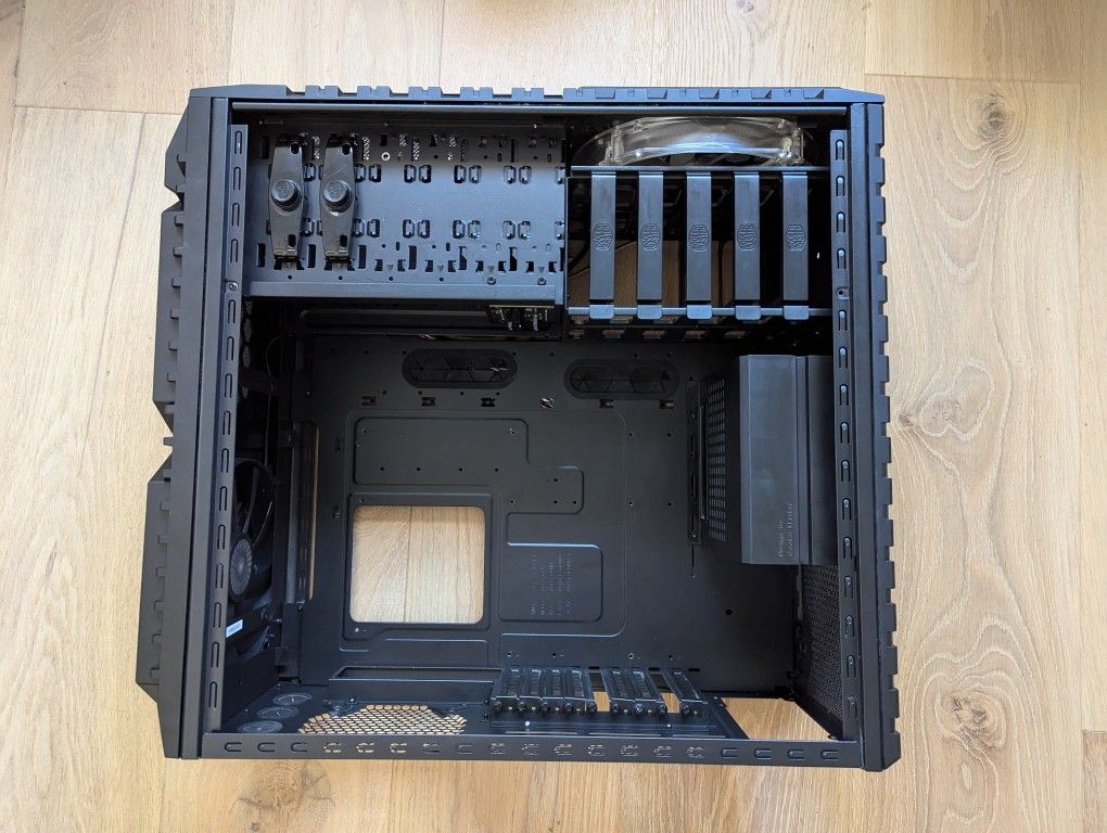 Gaming PC / NAS Case - Cooler Master HAF X